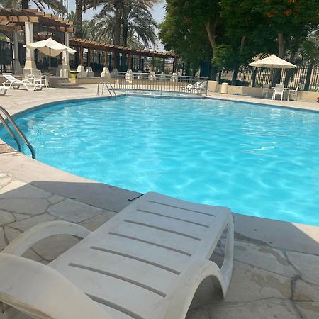 Spacious 4-Bedroom Villa, Children Friendly Dubai Dış mekan fotoğraf