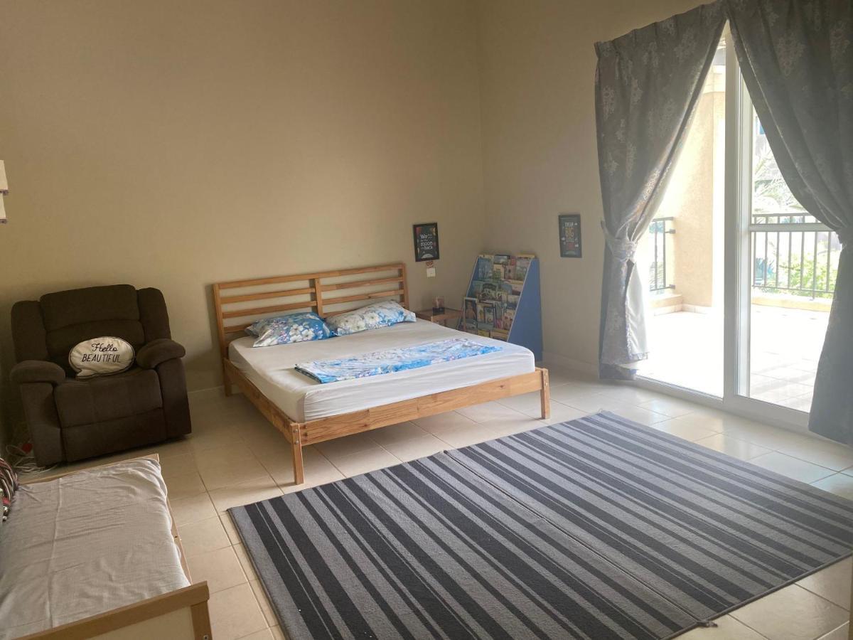 Spacious 4-Bedroom Villa, Children Friendly Dubai Dış mekan fotoğraf