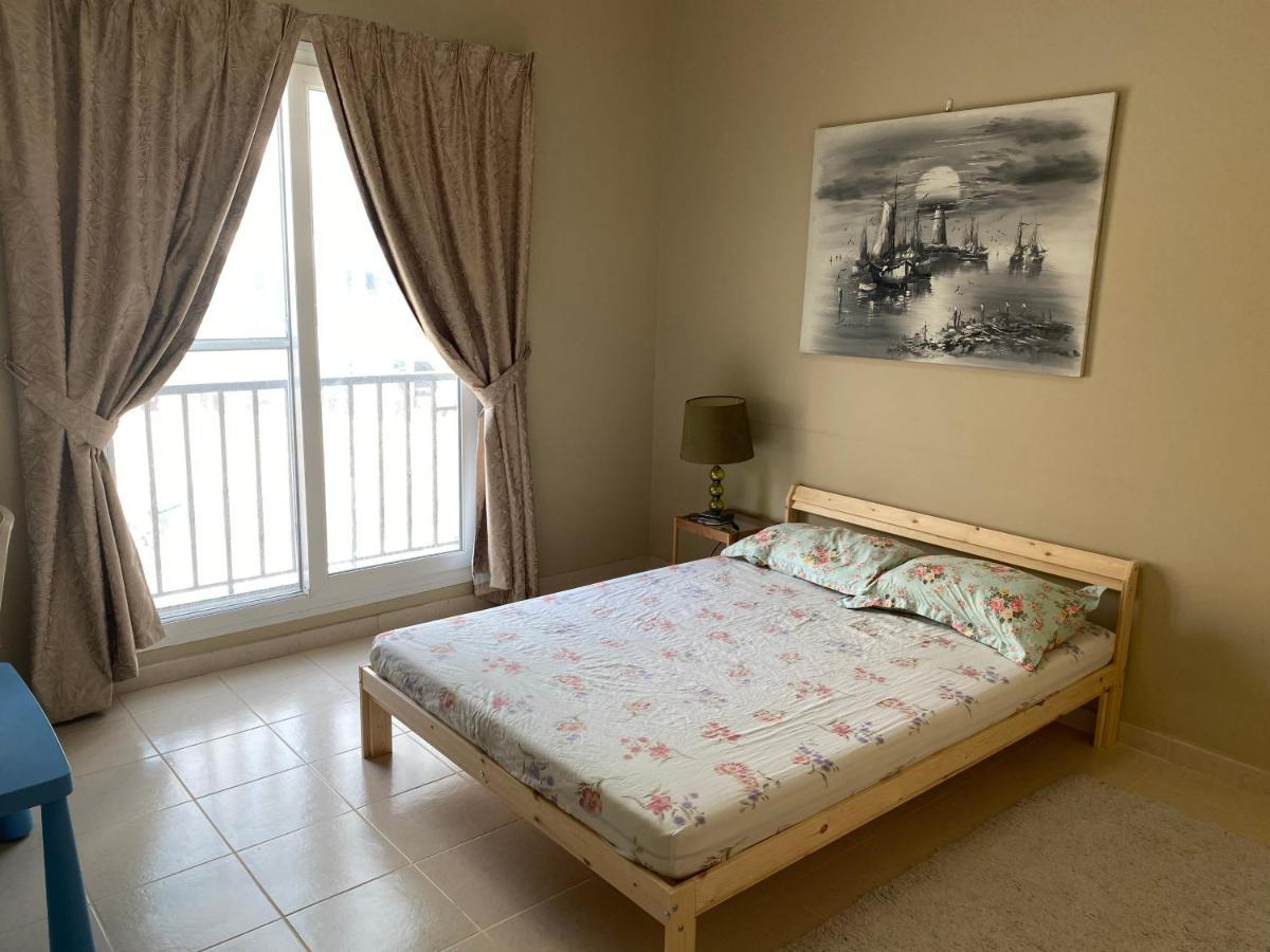 Spacious 4-Bedroom Villa, Children Friendly Dubai Dış mekan fotoğraf